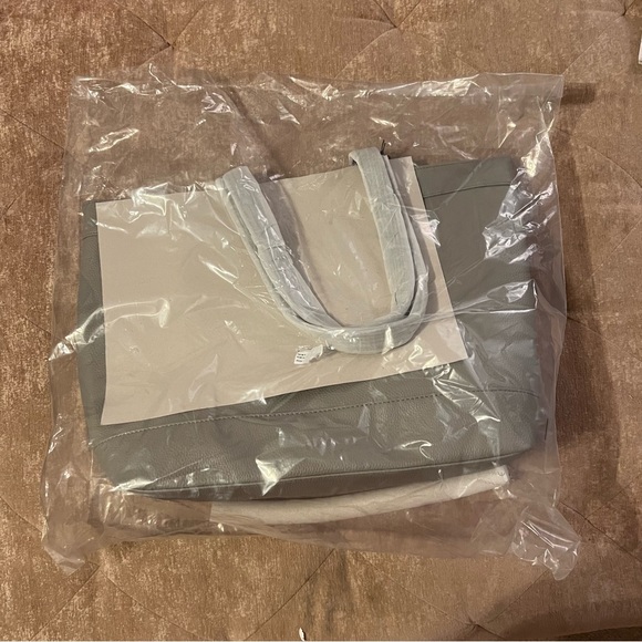 Kenneth Cole® Reaction Pebbled 15" Computer Tote - Picture 5 of 5